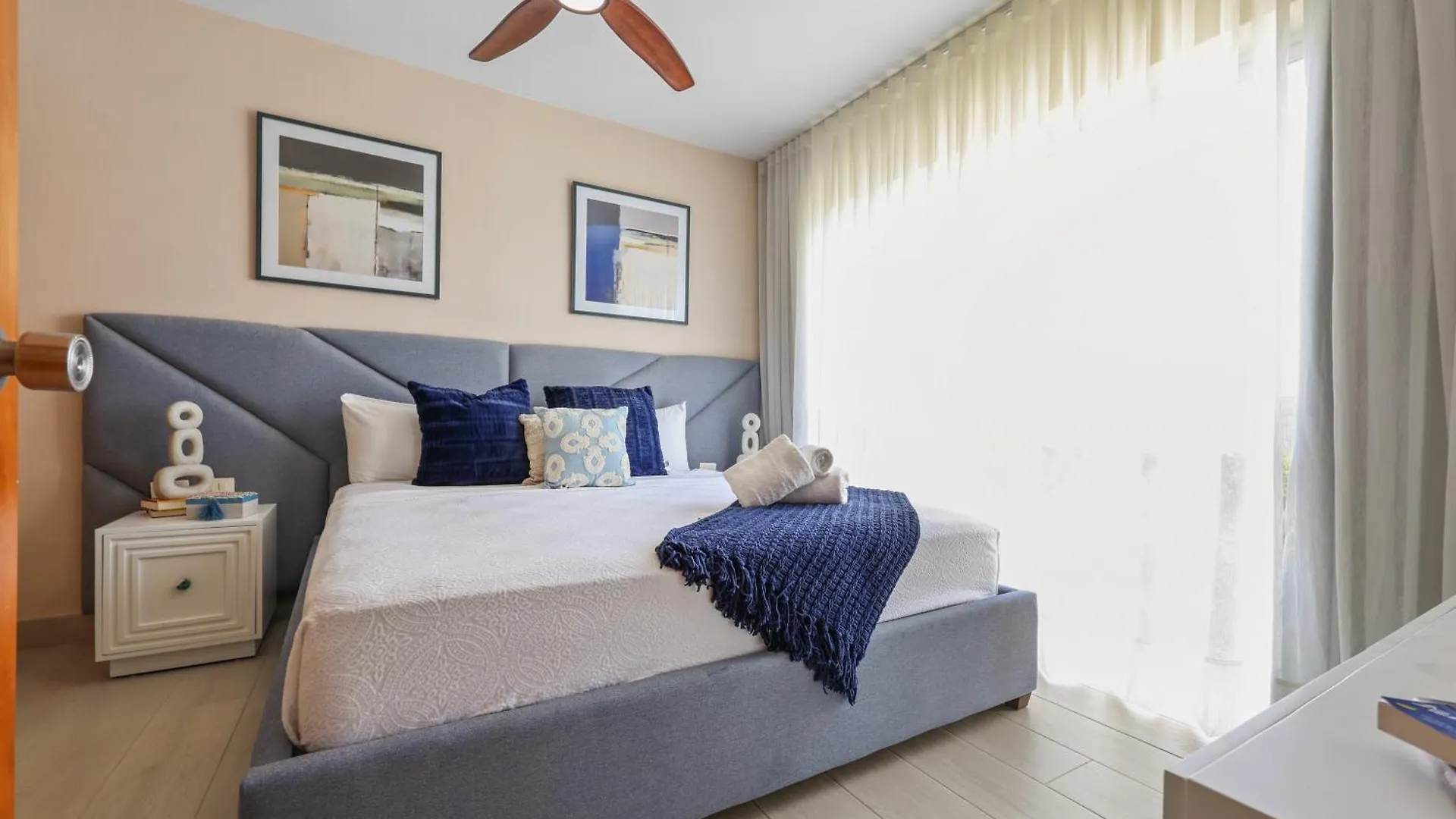 404 Y 504 Luxurious Ph With Jacuzzi Near The Beach La Laguna Apartment