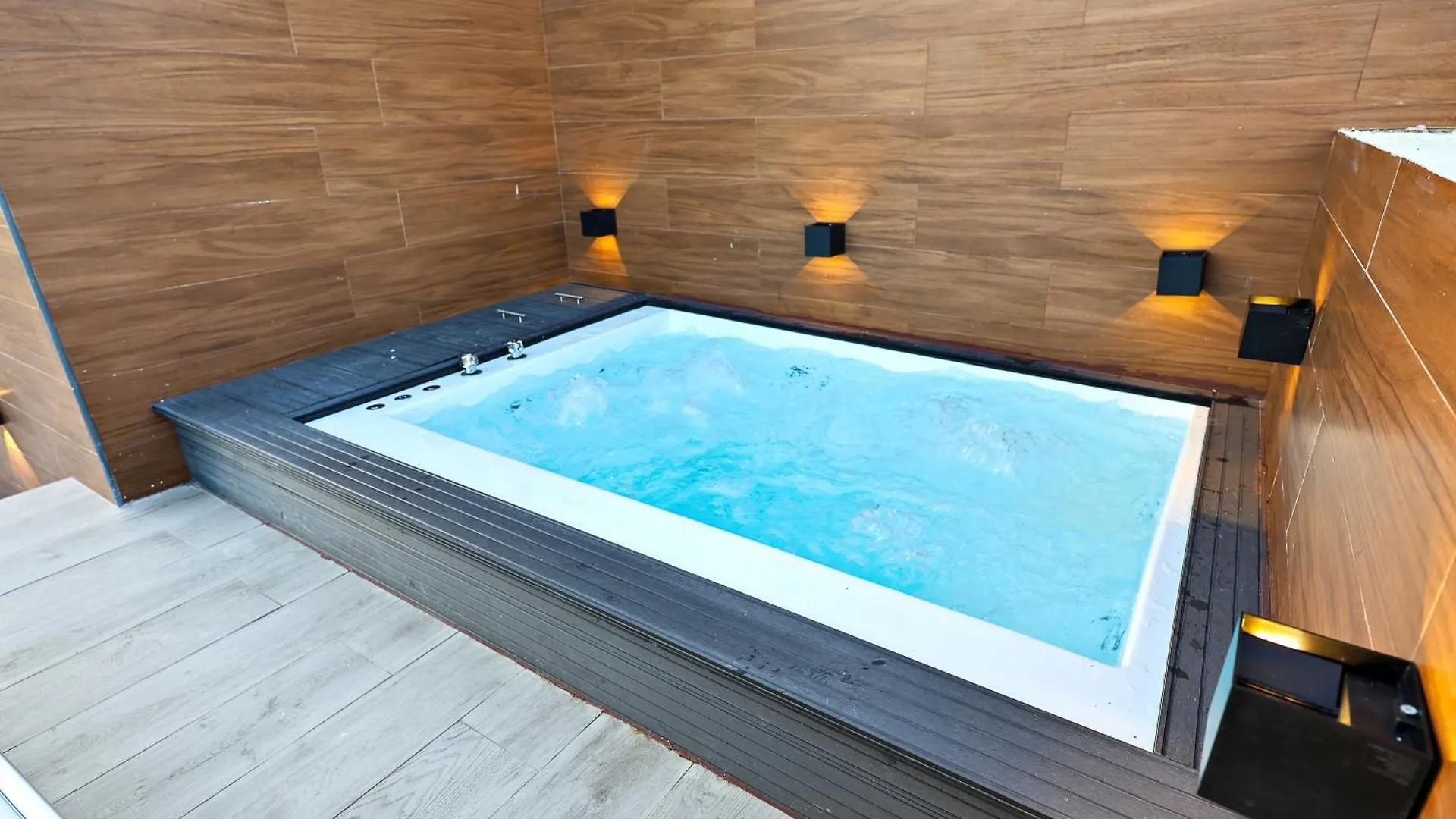 404 Y 504 Luxurious Ph With Jacuzzi Near The Beach La Laguna