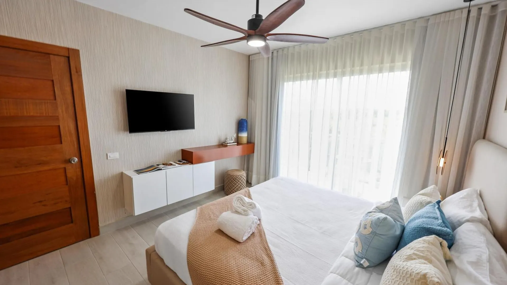 404 Y 504 Luxurious Ph With Jacuzzi Near The Beach La Laguna 0*,