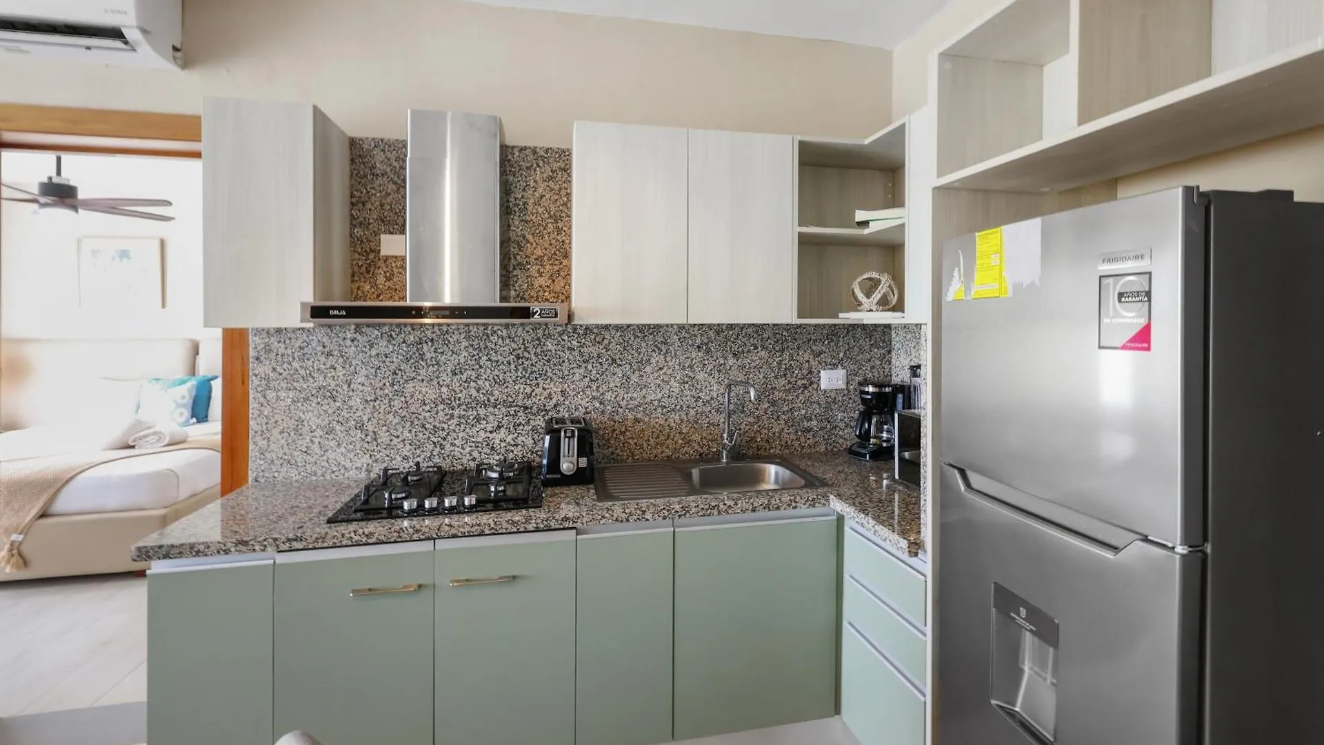 404 Y 504 Luxurious Ph With Jacuzzi Near The Beach La Laguna Apartment