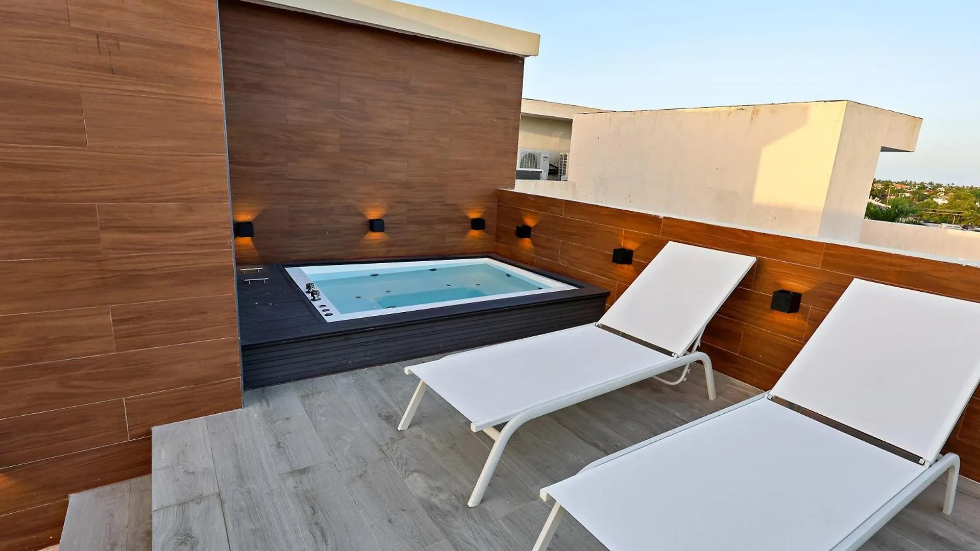 404 Y 504 Luxurious Ph With Jacuzzi Near The Beach La Laguna Dominican Republic